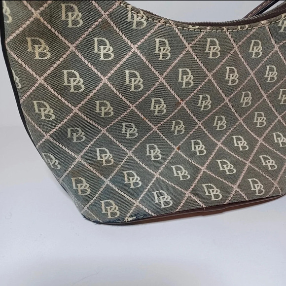 Dooney & Bourke canvas handbag Classic Print *Flaws read description* - Picture 9 of 12
